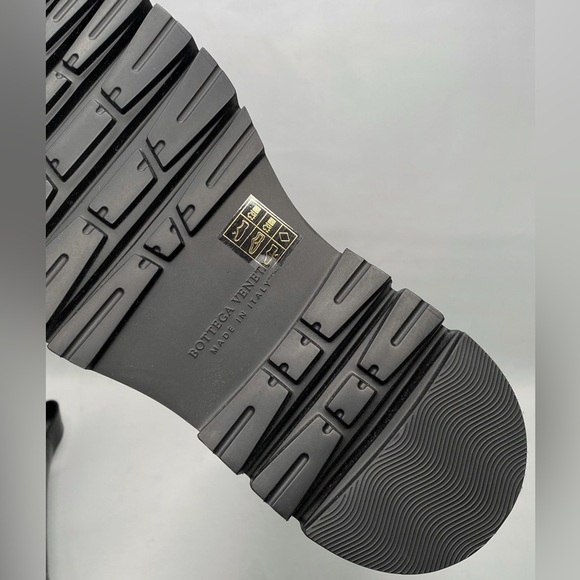 Bottega Veneta Lug Sole Leather Boots size 38 - Picture 16 of 16